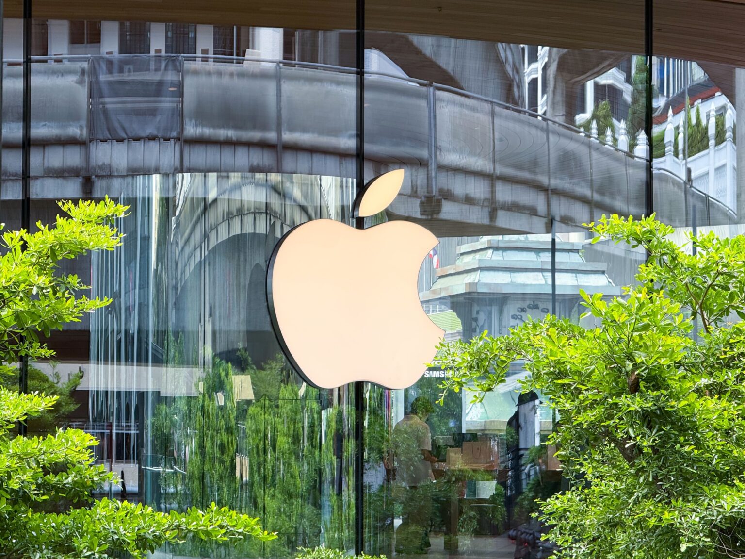 Apple releases urgent security update for iPhone, iPad and Mac