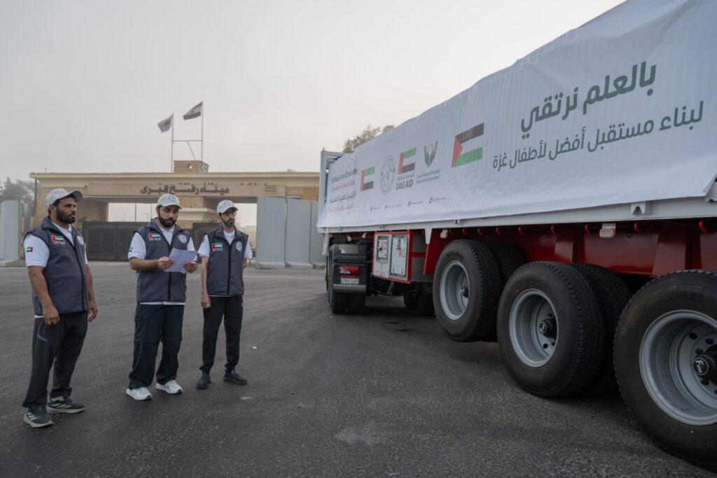 Five UAE aid convoys carrying 903 tonnes of humanitarian assistance enter Gaza under Operation Chivalrous Knight 3