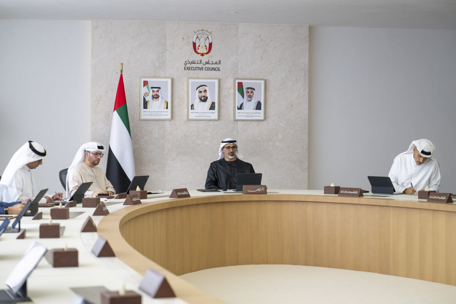 Khaled bin Mohamed bin Zayed chairs first Abu Dhabi Executive Council meeting to use agentic AI platform