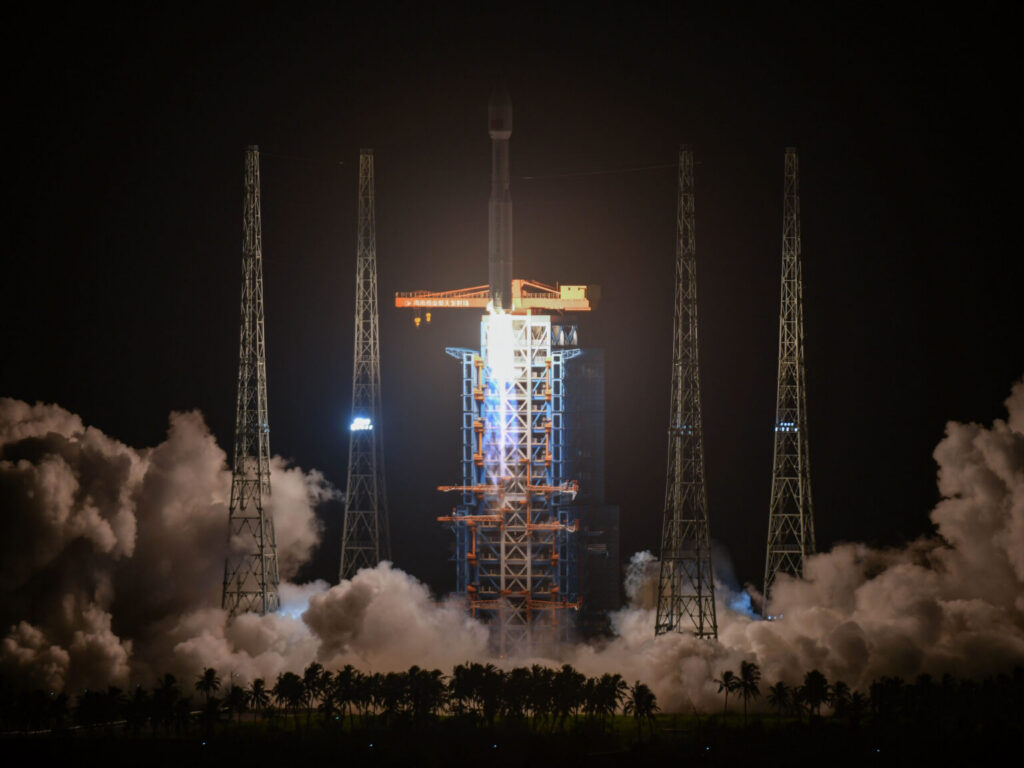 China launches new internet satellites
